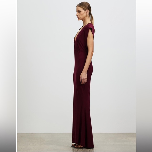 V Neck Rectangle Gown - Picture 4 of 5